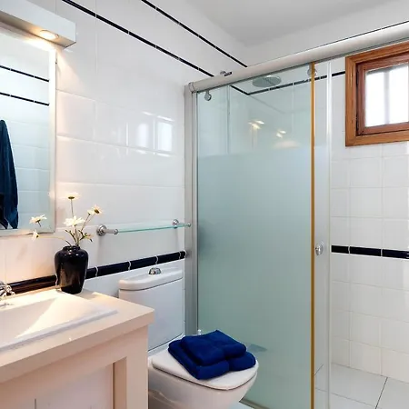 Puerto Chico U Apartment